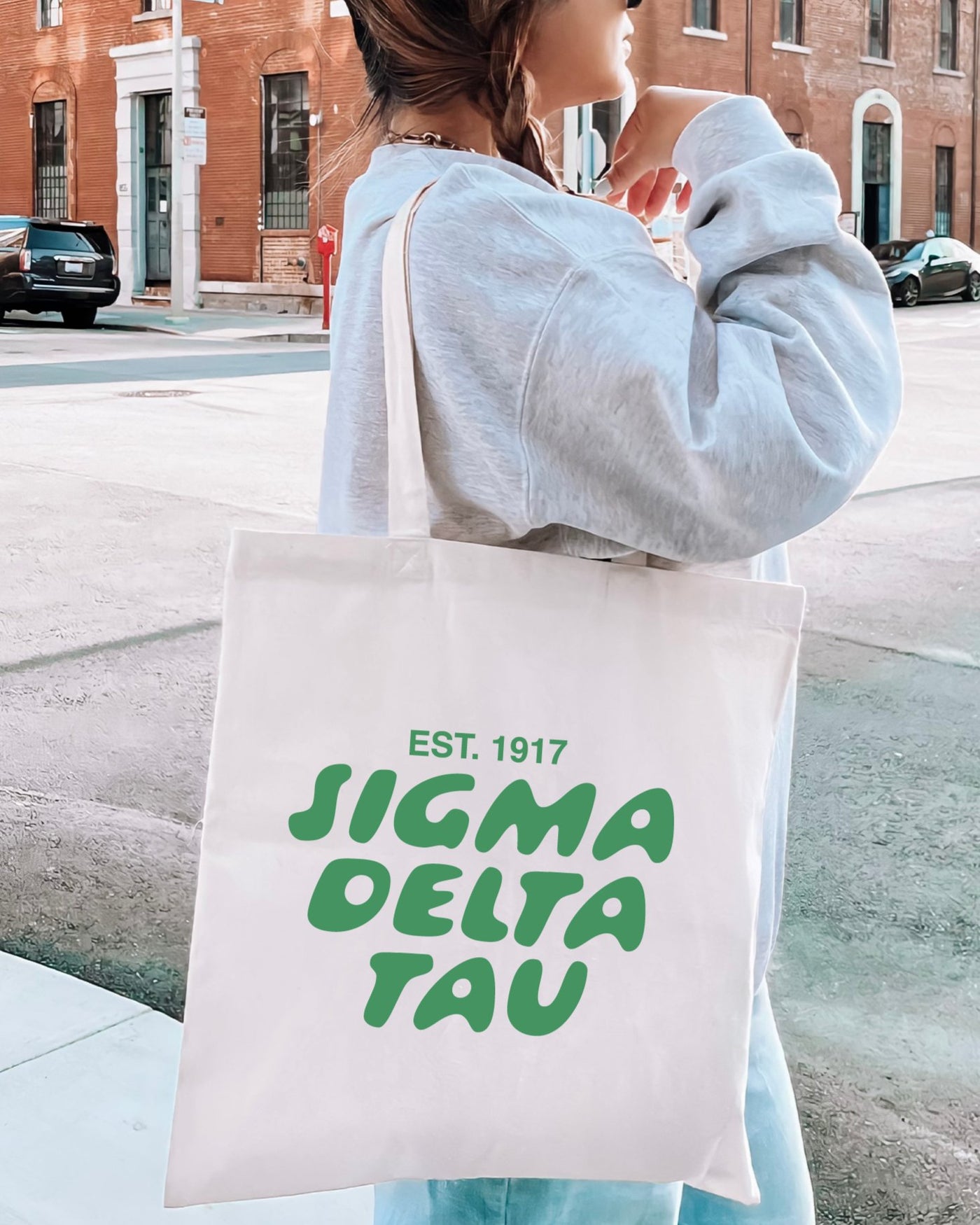 Sigma Delta Tau Bubble Text Trendy Tote Bag | Sig Delt College Sorority Beach Bag | Big Little Gift