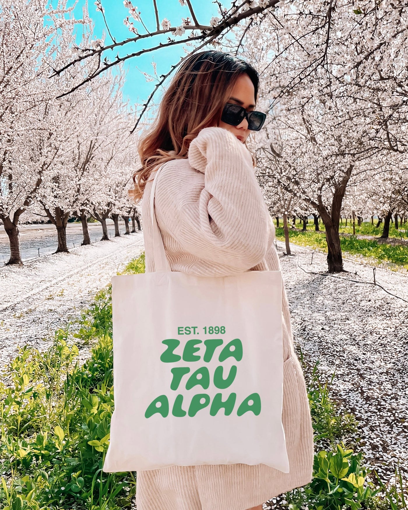 Zeta Tau Alpha Bubble Text Trendy Tote Bag | Zeta College Sorority Beach Bag | Big Little Gift