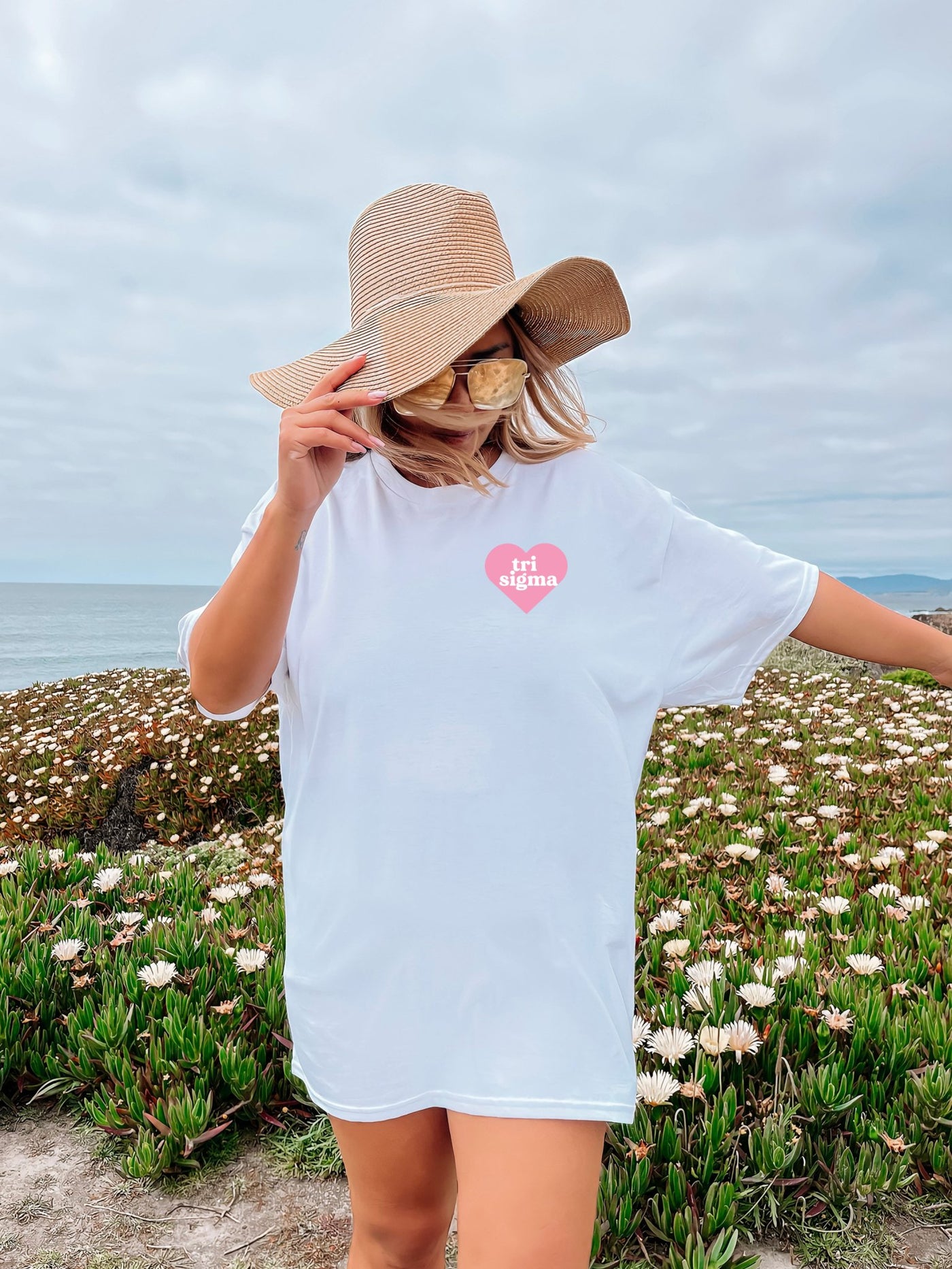 Sigma Sigma Sigma Grateful Flower Sorority T-shirt